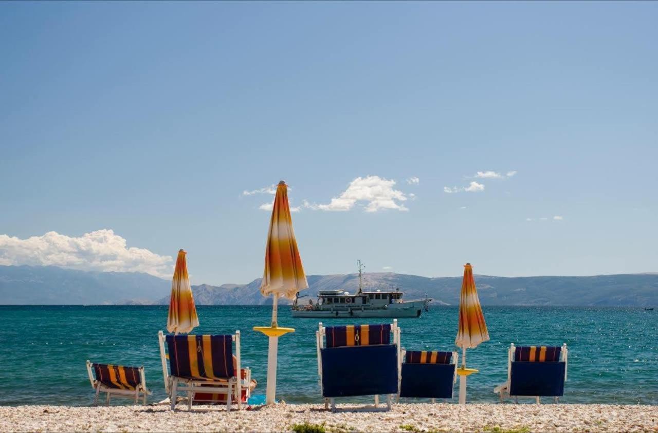 Crikvenica Right On The Beach Exterior photo